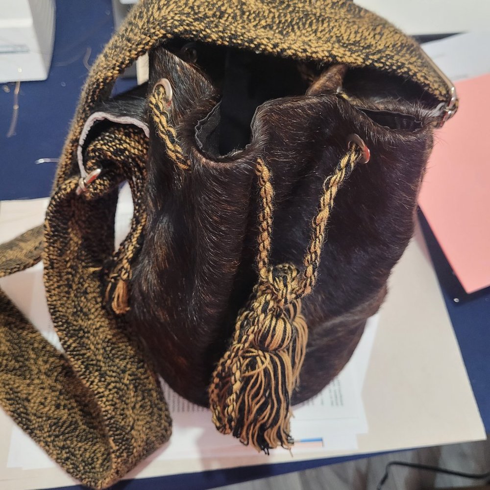 COWHIDE COLUMBIAN BAG